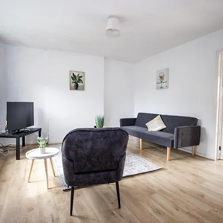 Contractor's Haven In Patchway Semesterbostad *