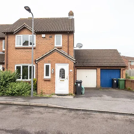 Contractor's Haven In Patchway Bristol