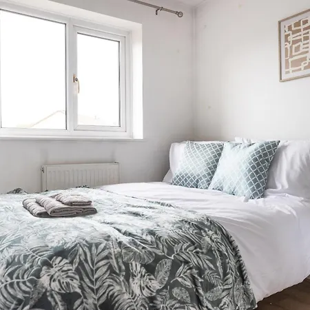 Contractor's Haven In Patchway * Bristol